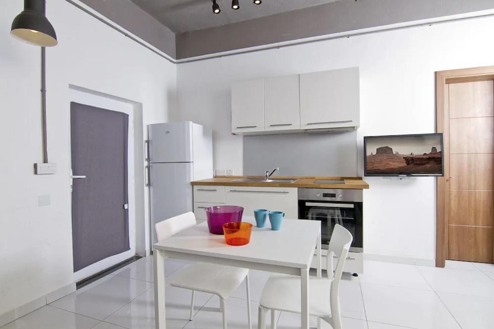 Cresta Beach Studios Saint Julian's Dış mekan fotoğraf